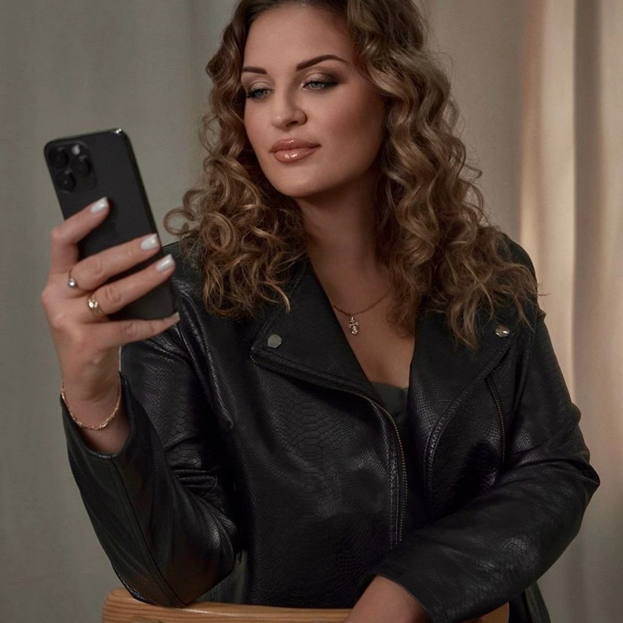 Фотограф в Анапе. Контент, репортаж, интерьер. Профессиональный фотограф в Анапе Артем Ковальский