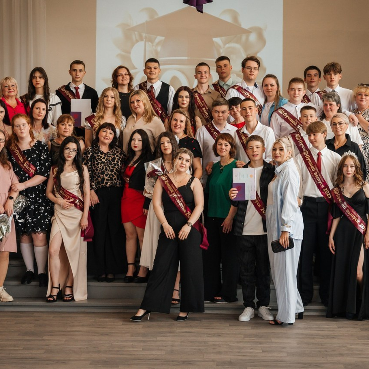 Выпускные альбомы. Свадебный и школьный фотограф в Североуральске Иванов Андрей