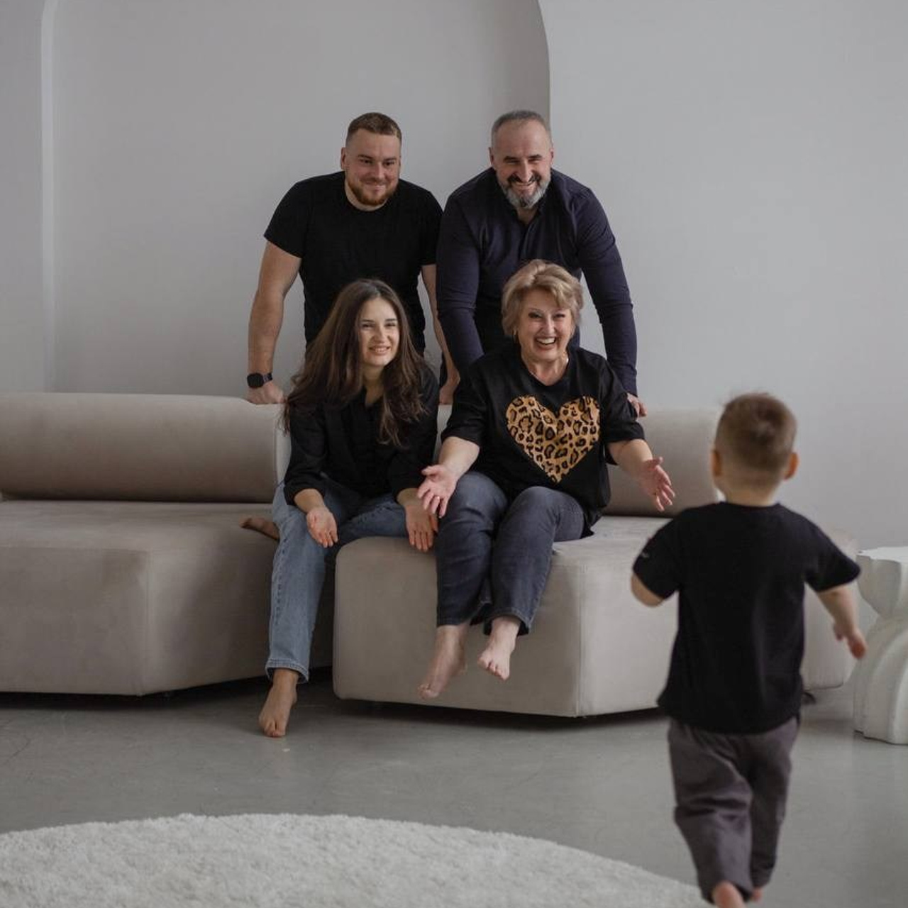 Семейная фотосессия в студии