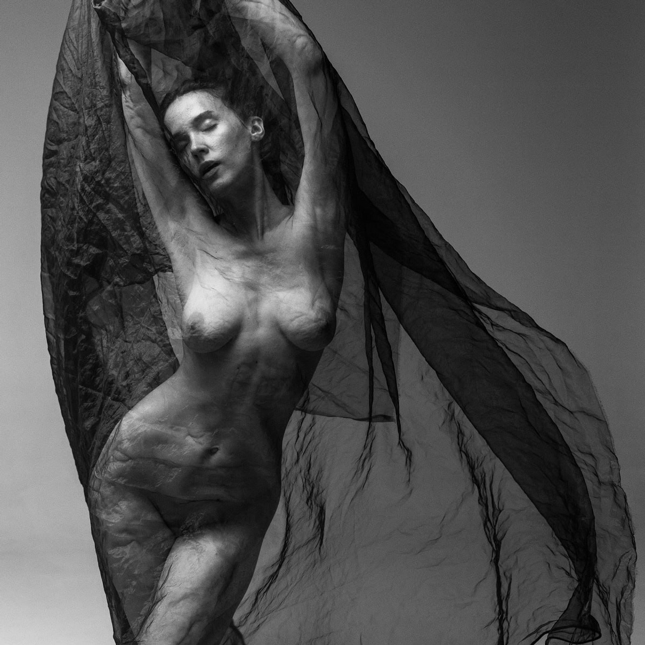 обнаженная пластическая фотография