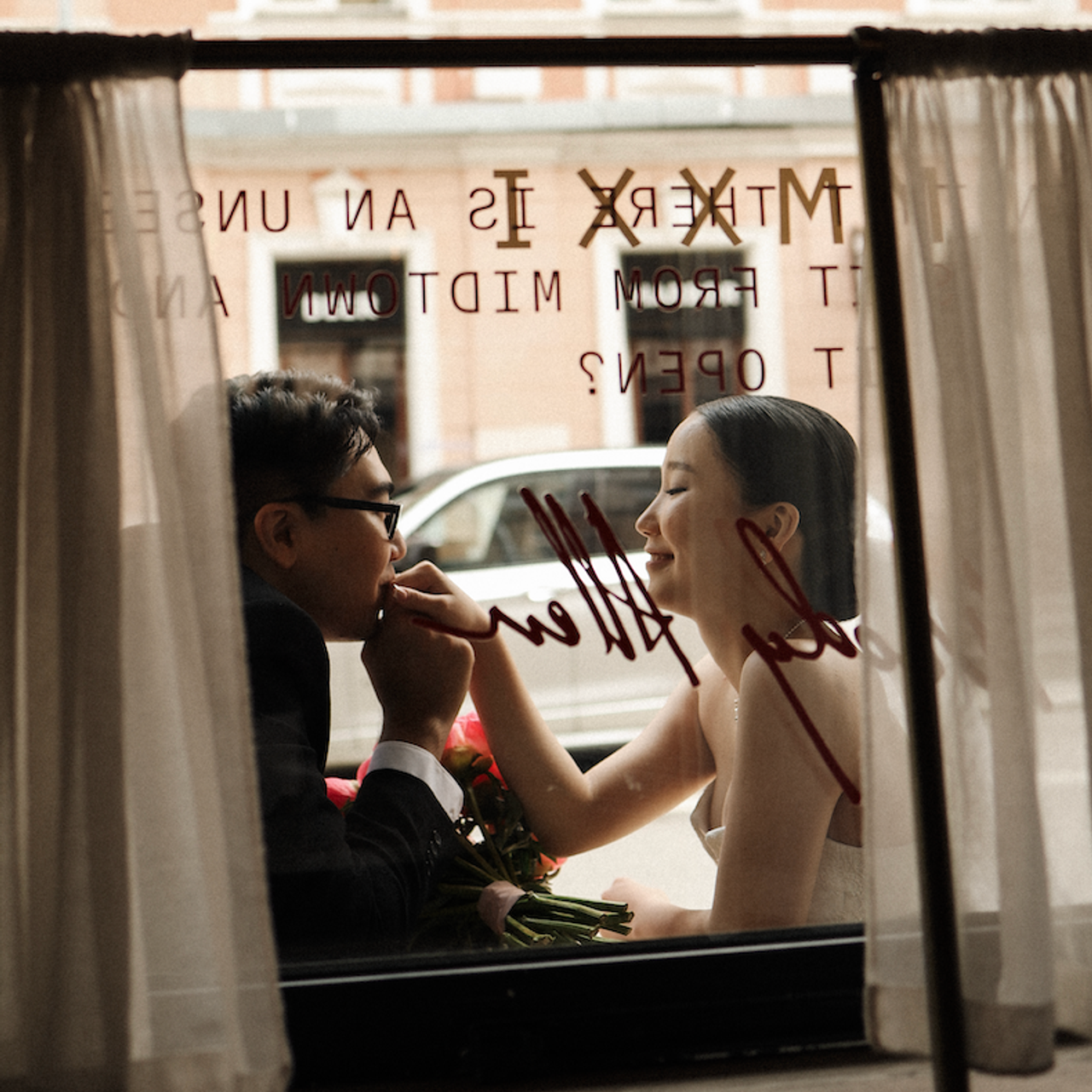 Д. + Т. Грибоедовский ЗАГС, прогулка по центру