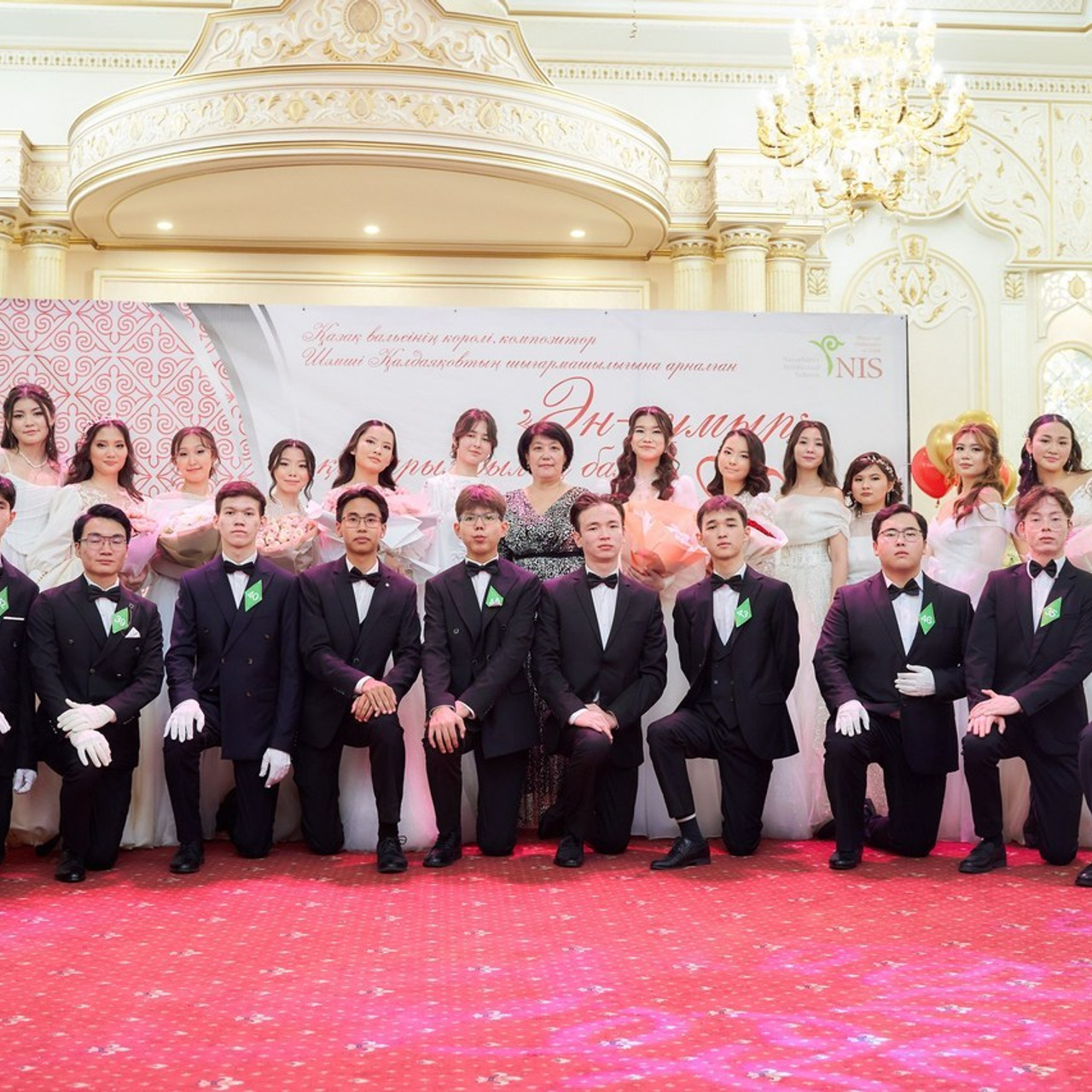 ОТЗЫВЫ. Школьный фотограф в Уральске, студия | Классный Школьный Альбом