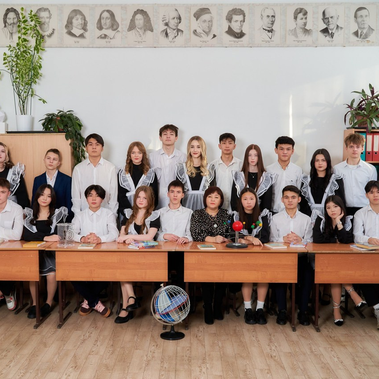 ОТЗЫВЫ. Школьный фотограф в Уральске, студия | Классный Школьный Альбом