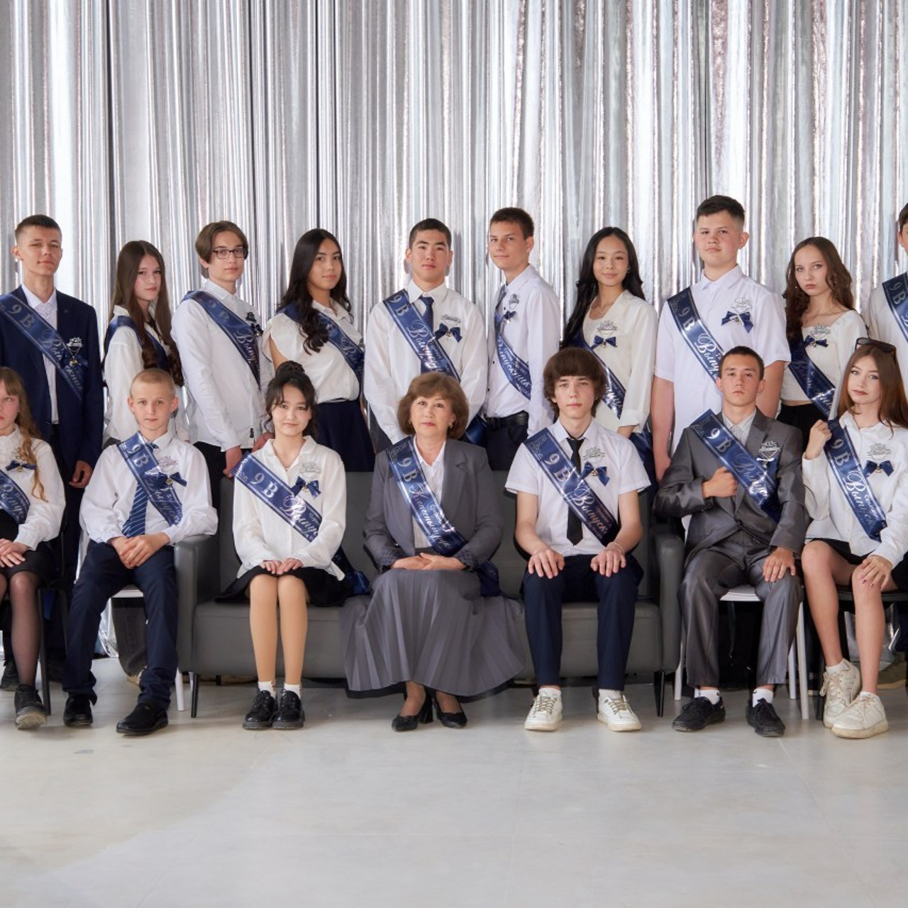 ОТЗЫВЫ. Школьный фотограф в Уральске, студия | Классный Школьный Альбом