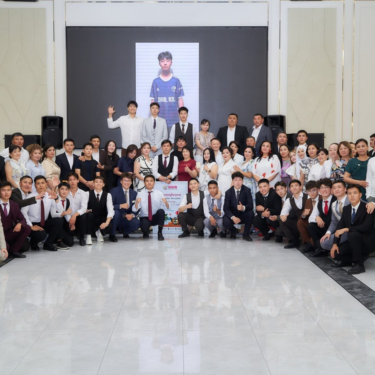 ОТЗЫВЫ. Школьный фотограф в Уральске, студия | Классный Школьный Альбом