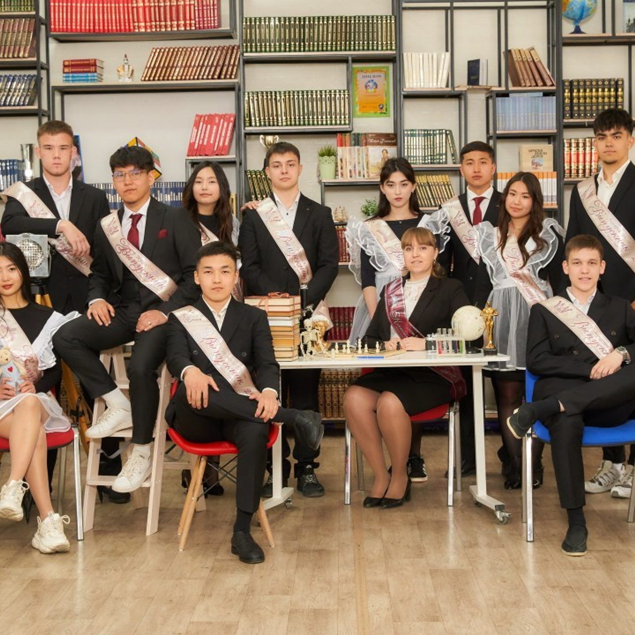 ОТЗЫВЫ. Школьный фотограф в Уральске, студия | Классный Школьный Альбом