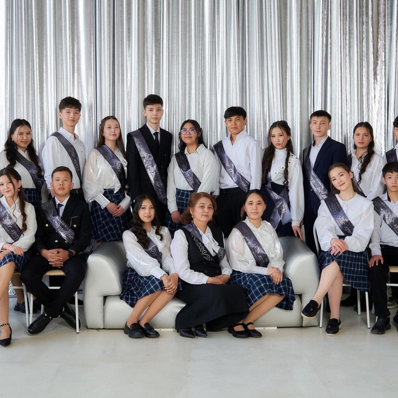 ОТЗЫВЫ. Школьный фотограф в Уральске, студия | Классный Школьный Альбом