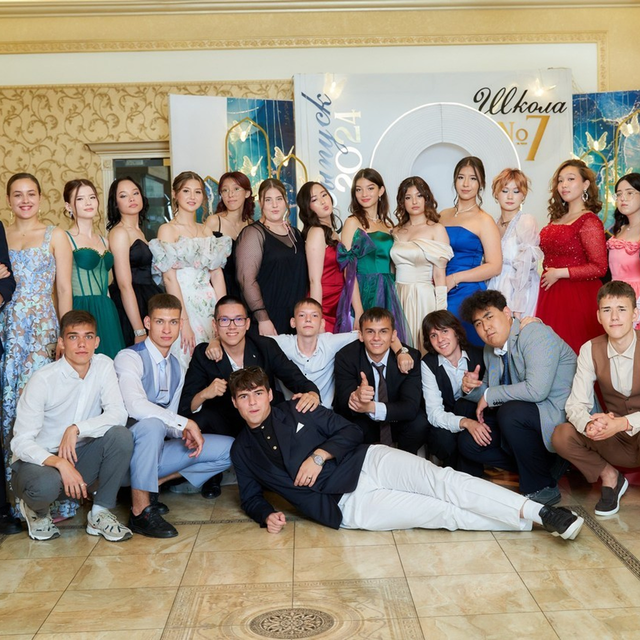 ОТЗЫВЫ. Школьный фотограф в Уральске, студия | Классный Школьный Альбом