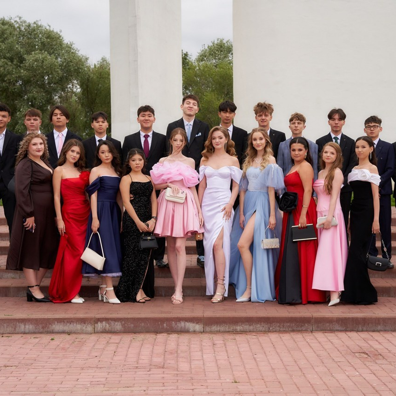 ОТЗЫВЫ. Школьный фотограф в Уральске, студия | Классный Школьный Альбом