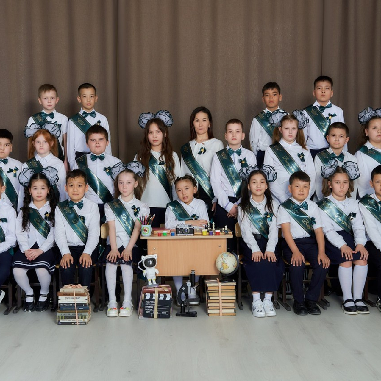 ОТЗЫВЫ. Школьный фотограф в Уральске, студия | Классный Школьный Альбом