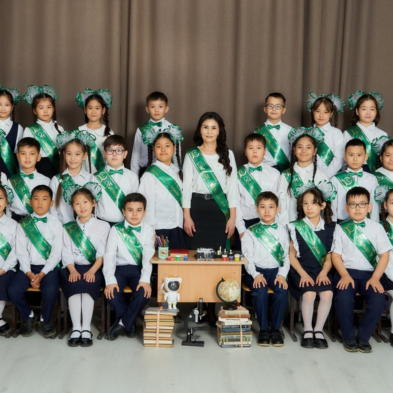 ОТЗЫВЫ. Школьный фотограф в Уральске, студия | Классный Школьный Альбом