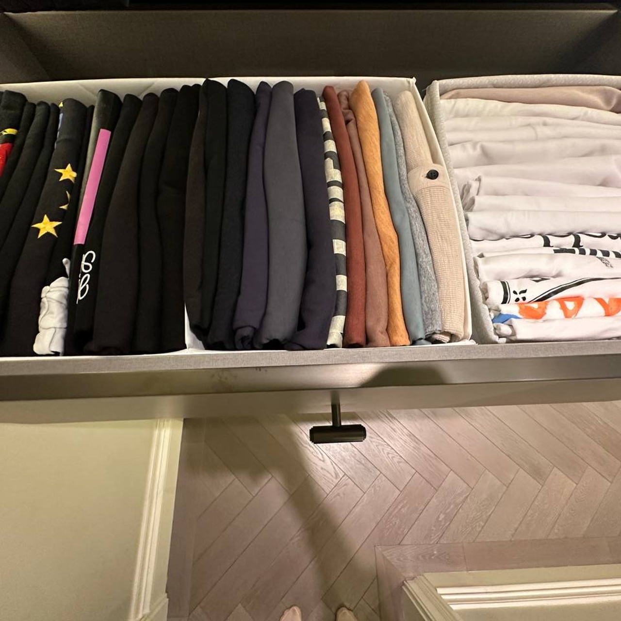 Dressing & store rooms. Room-Flow