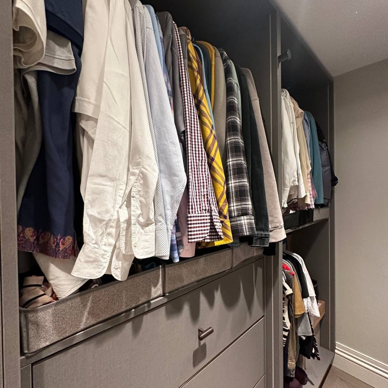 Dressing & store rooms. Room-Flow