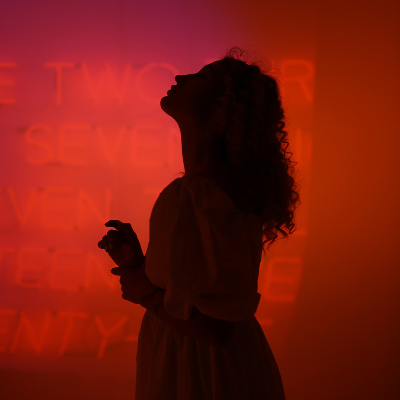 ЖЕНСКИЙ ПОРТРЕТ