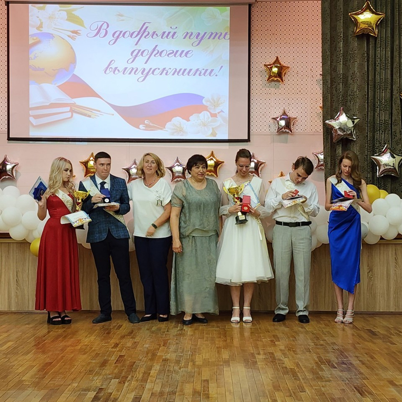 Отзывы. Выпускные альбомы в Мытищи Москве и Московской области