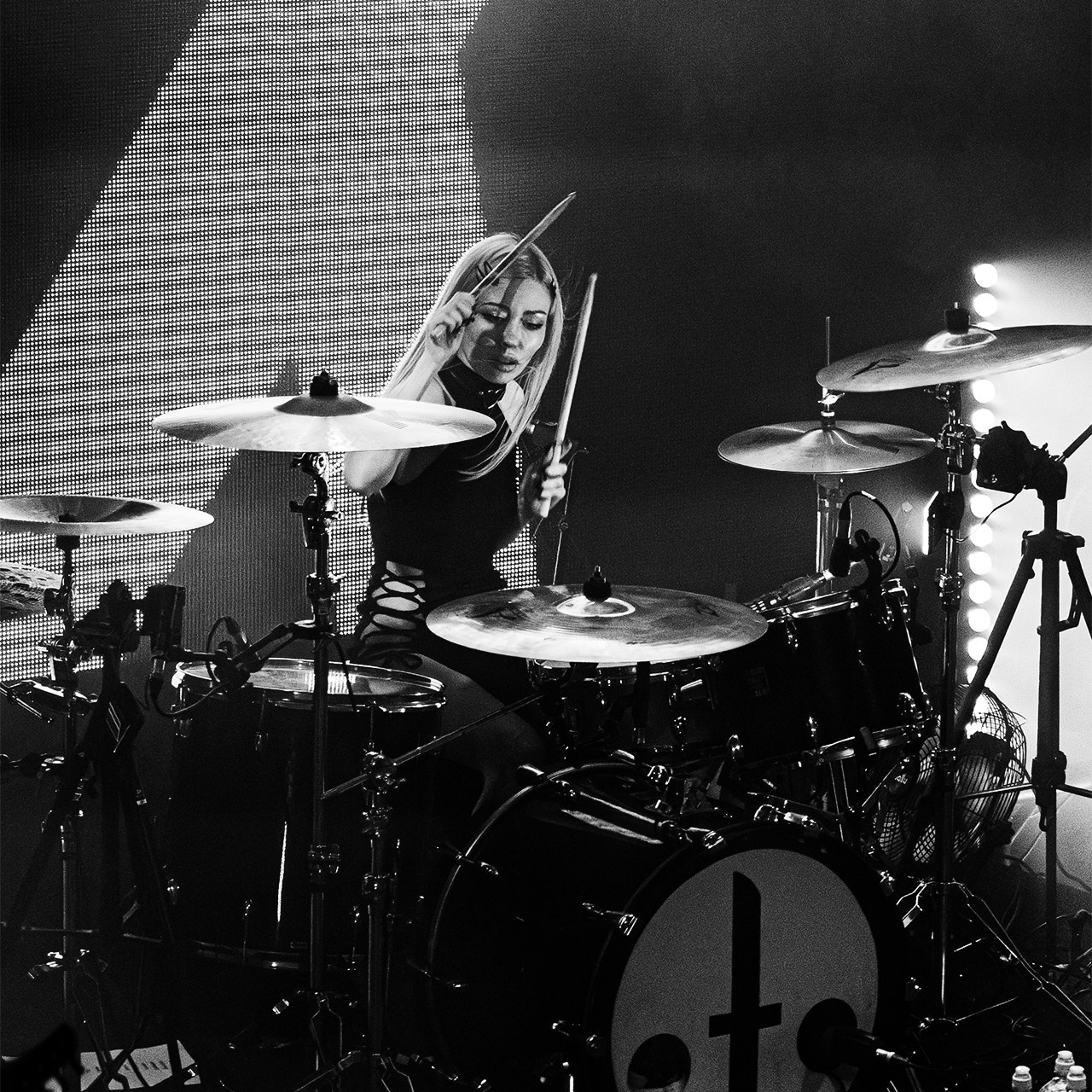 INVERTOR (13.12.25 | Москва | Урбан). Концертный фотограф | Рукавцова Валентина