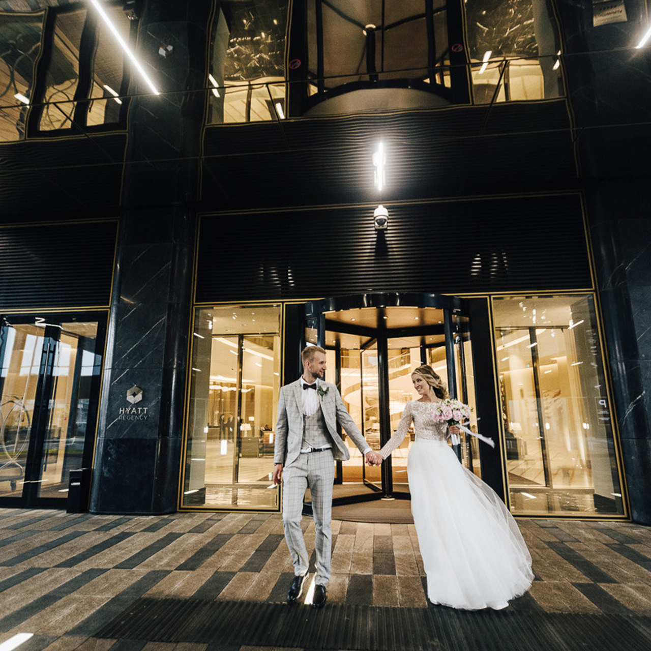 Жить и любить