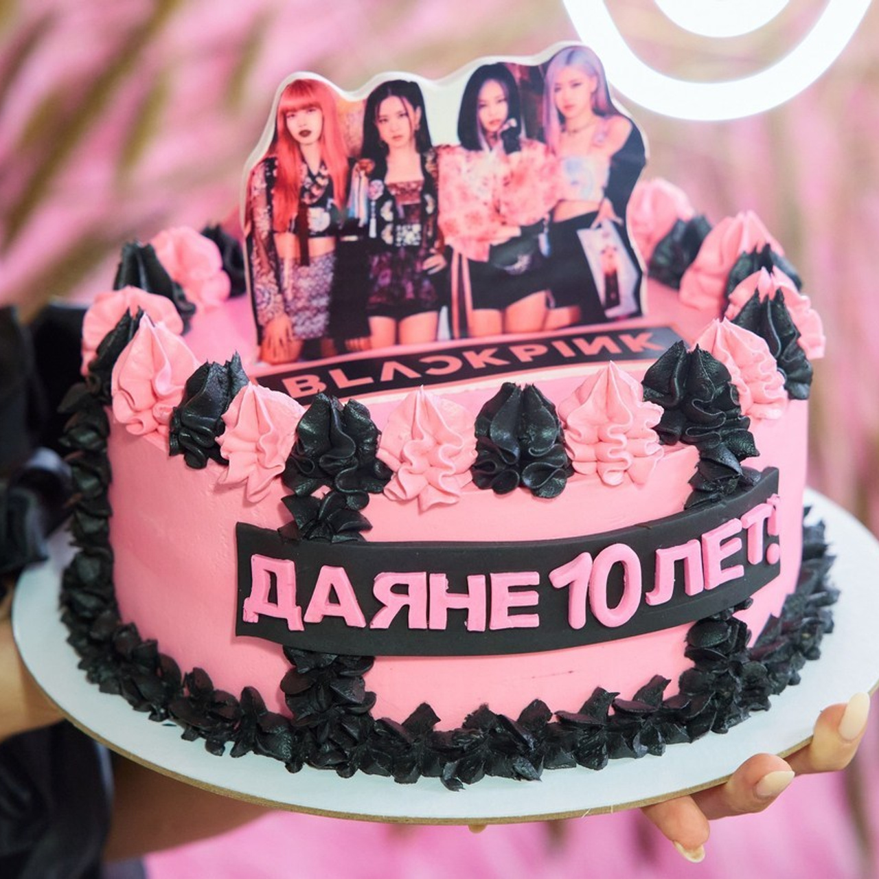 Отзывы клиентов. Мое имя Раиль. Я репортажный фотограф в Казани, так же мой любимый жанр — свадебный фотограф