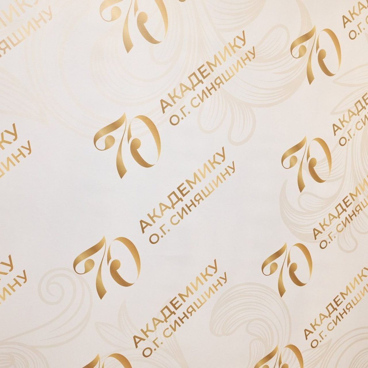 Отзывы клиентов. Мое имя Раиль. Я репортажный фотограф в Казани, так же мой любимый жанр — свадебный фотограф