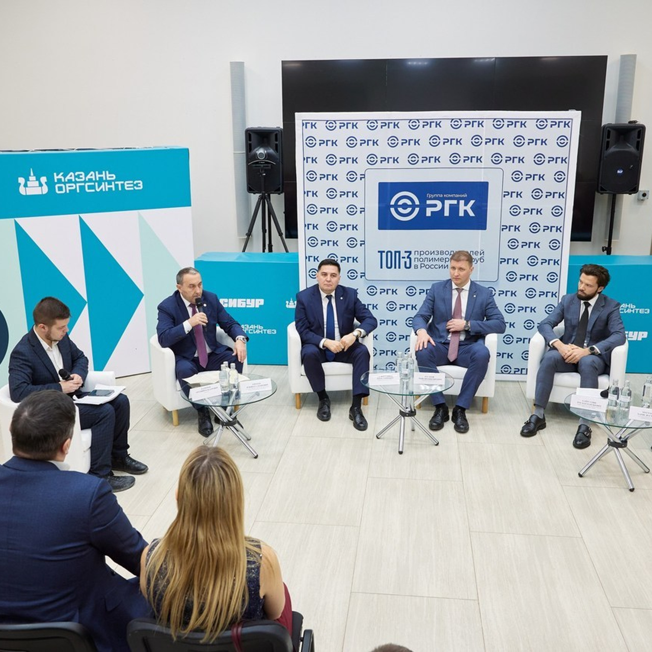 Отзывы клиентов. Мое имя Раиль. Я репортажный фотограф в Казани, так же мой любимый жанр — свадебный фотограф