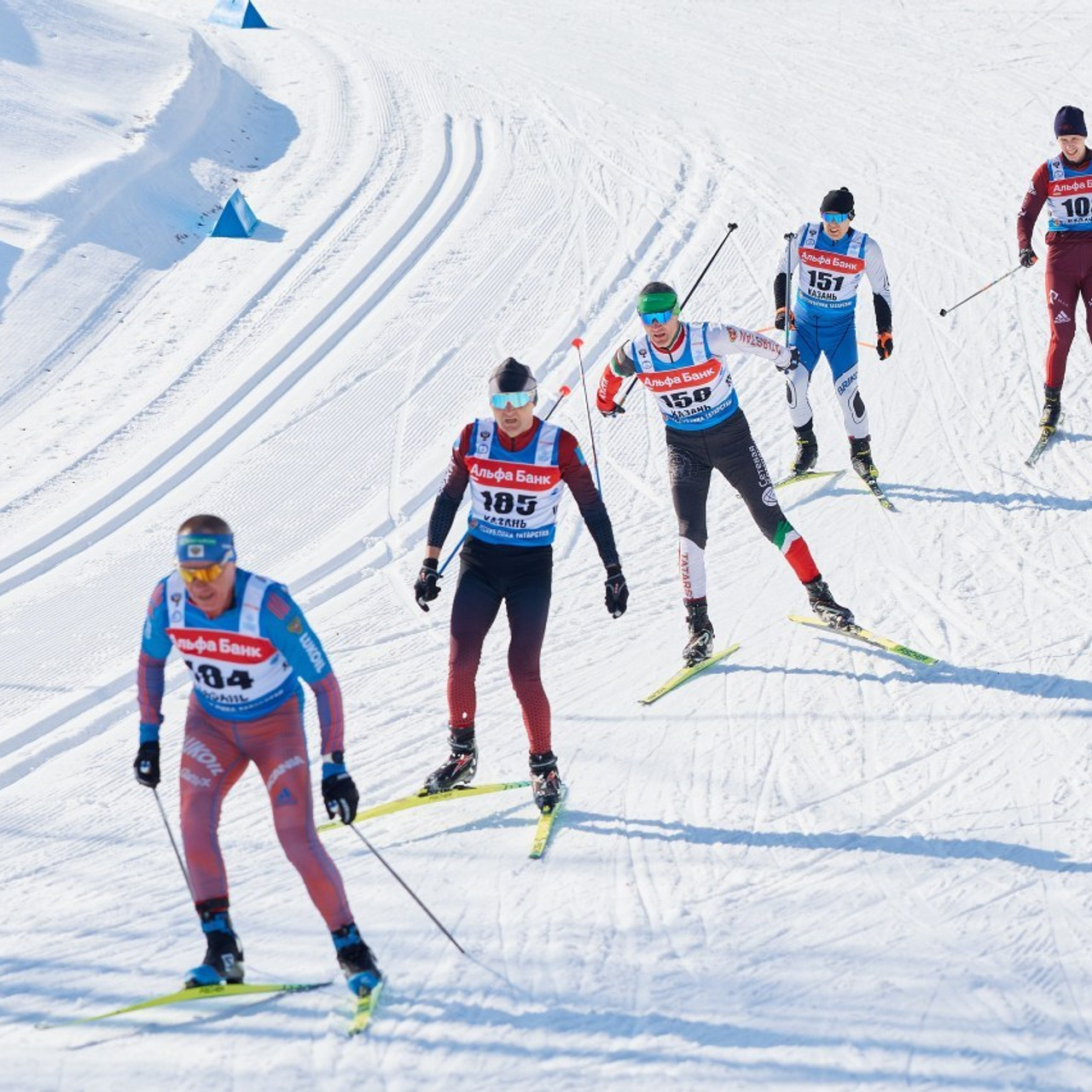 Отзывы клиентов. Мое имя Раиль. Я репортажный фотограф в Казани, так же мой любимый жанр — свадебный фотограф