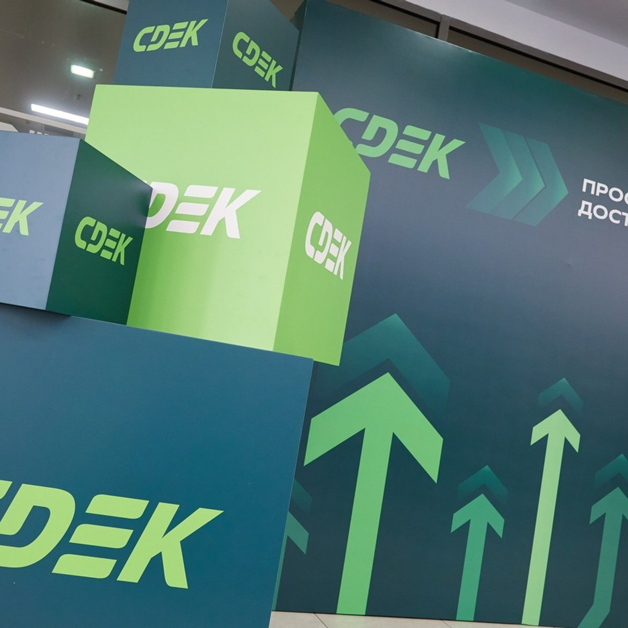 Отзывы клиентов. Мое имя Раиль. Я репортажный фотограф в Казани, так же мой любимый жанр — свадебный фотограф