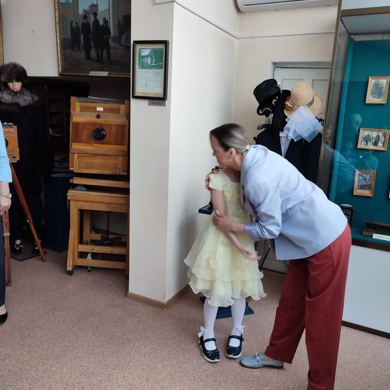 Фотовыставка к 1 июня 2025 «Мир детства». Детский и семейный фотограф в Павлодаре Оксана Солей. Школа моделей