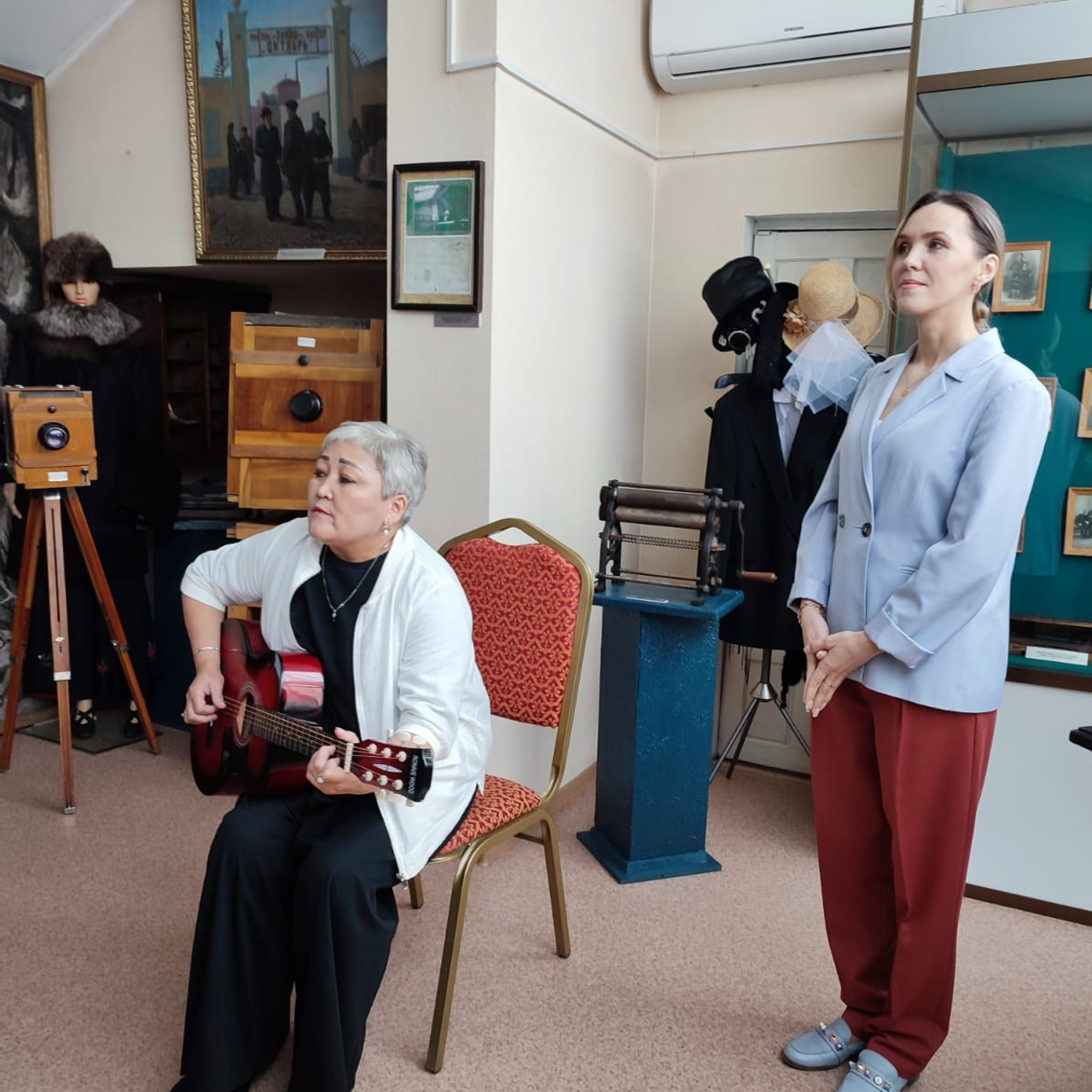 Фотовыставка к 1 июня 2025 «Мир детства». Детский и семейный фотограф в Павлодаре Оксана Солей. Школа моделей