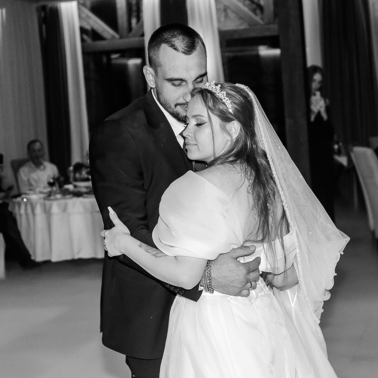 Отзывы о работе фотографа и видеографа на свадьбе или другом мероприятии. Свадебный фотограф и видеограф в Москве и области. Выгодное предложение — два в одном