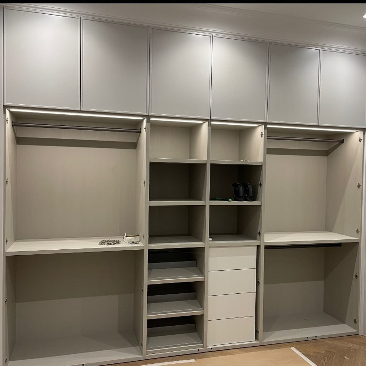 Шкафы. КУХНИ, шкафы, гардеробные, предметы интерьера, дизайн-проект, замер, доставки и монтаж