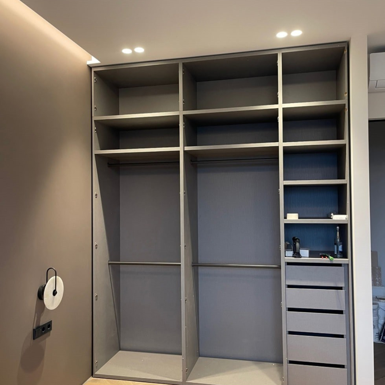 Шкафы. КУХНИ, шкафы, гардеробные, предметы интерьера, дизайн-проект, замер, доставки и монтаж