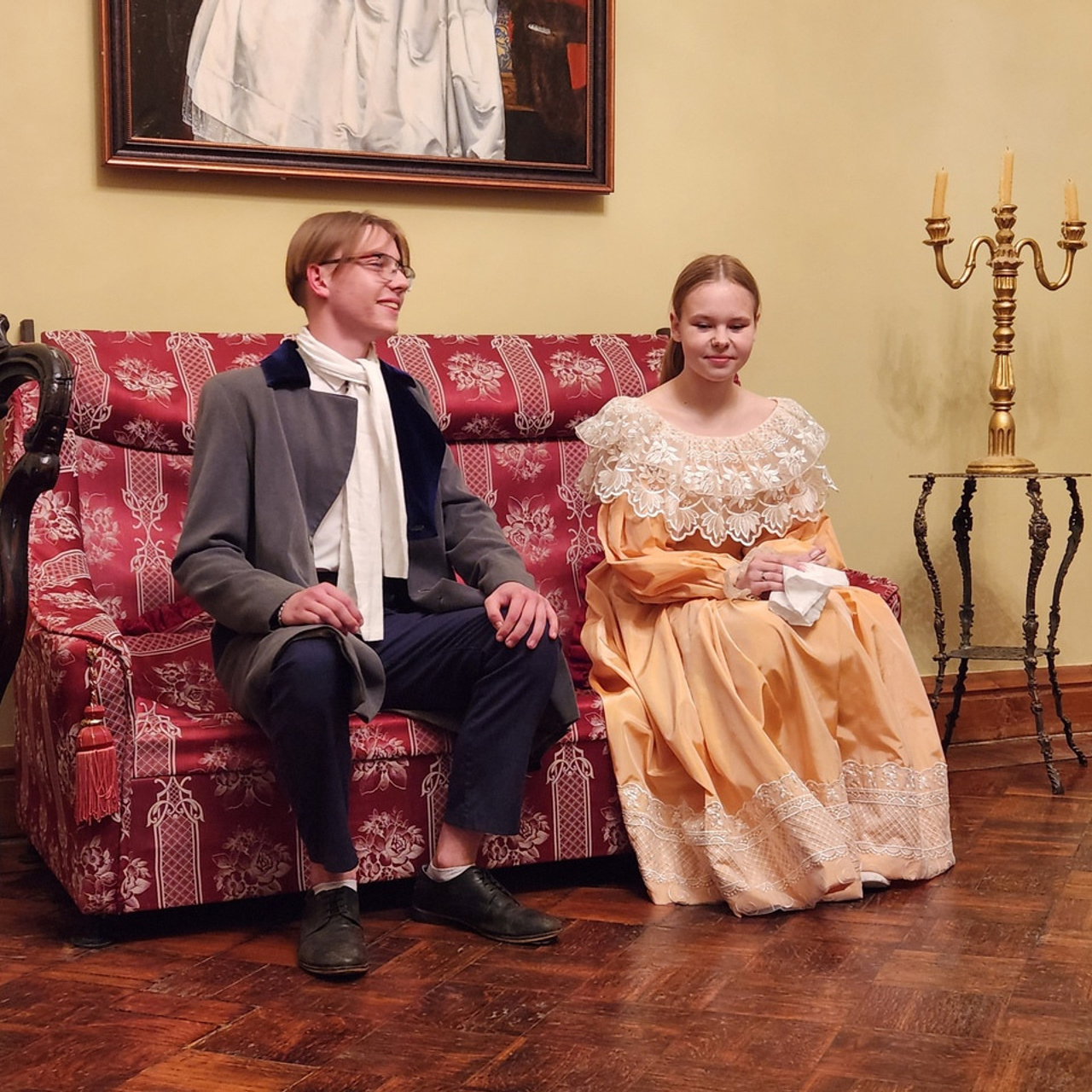 Разборчивая невеста в музее