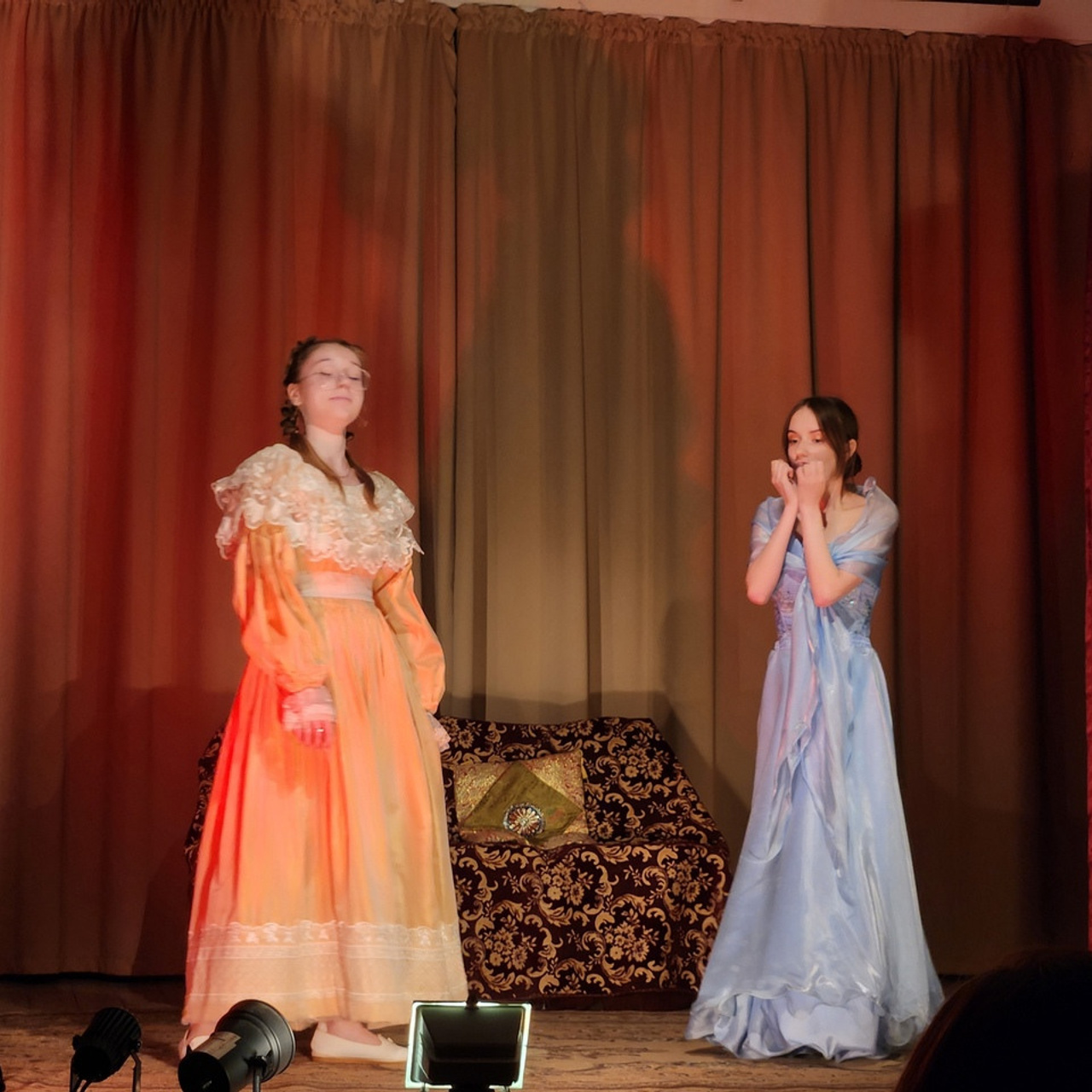 Мертвые души