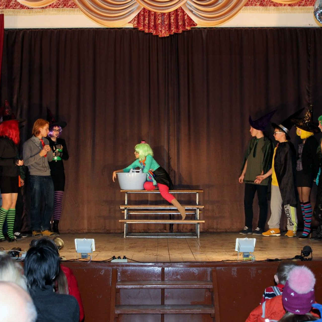 Понедельник начинается в субботу