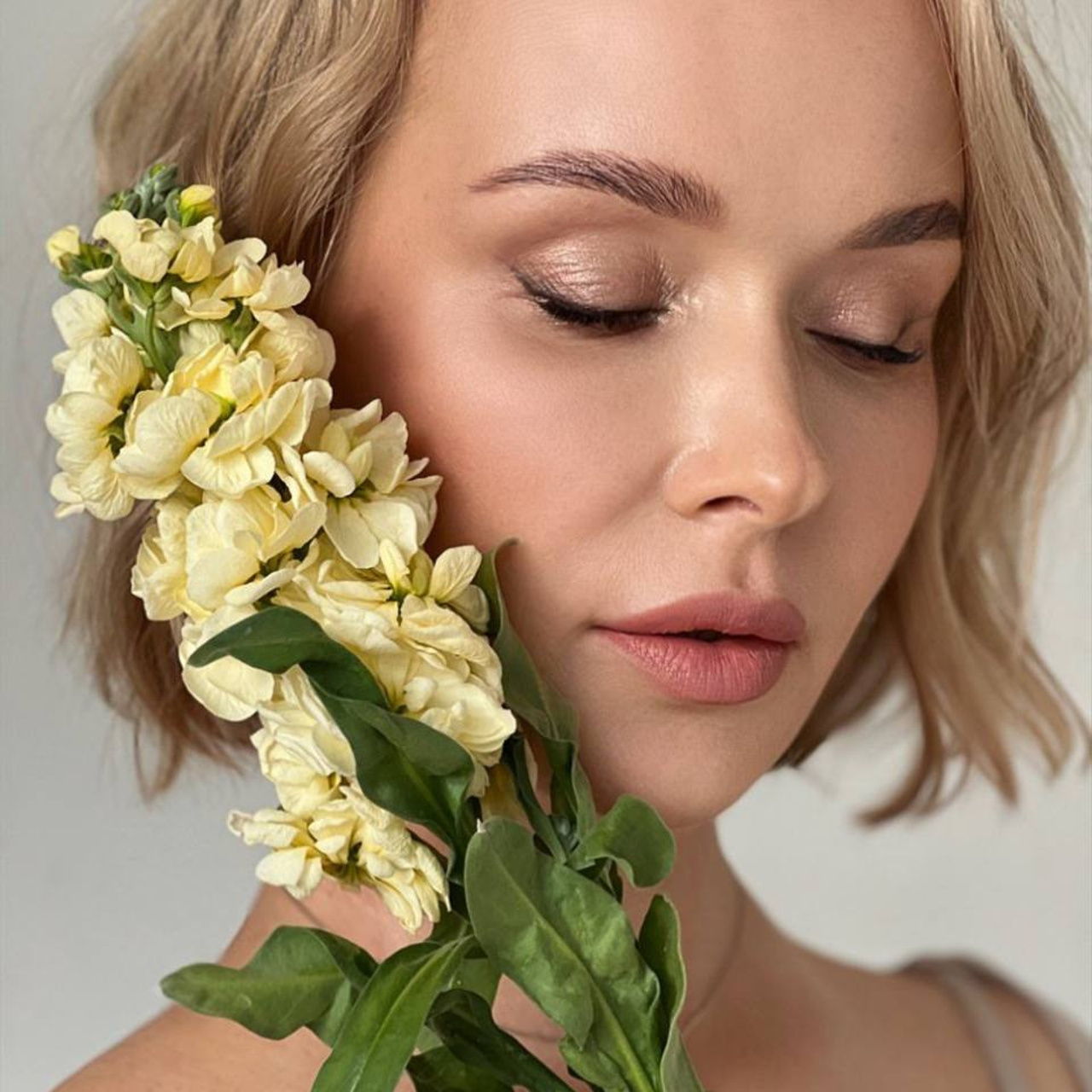 Индивидуальная фотосессия | Фотограф Ириша Гришина. Контент съемка | Мобильный фотограф Ириша Гришина