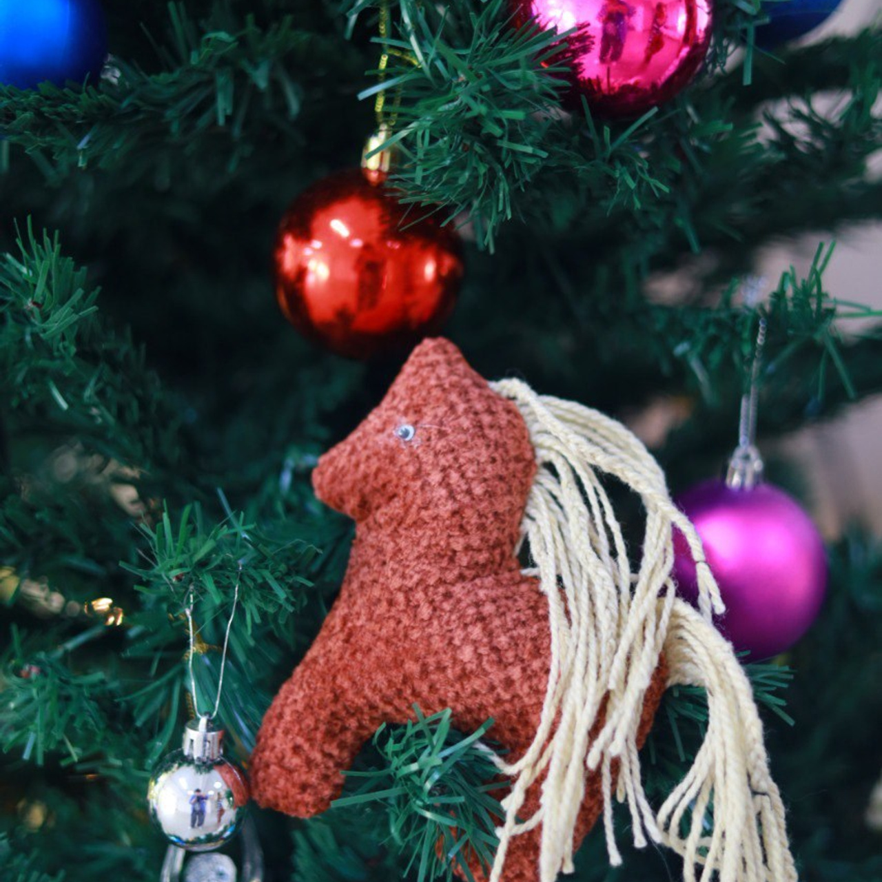 Опережая время: лошадиный десант 2026. Школа для девочек во Владивостоке — Само Совершенство