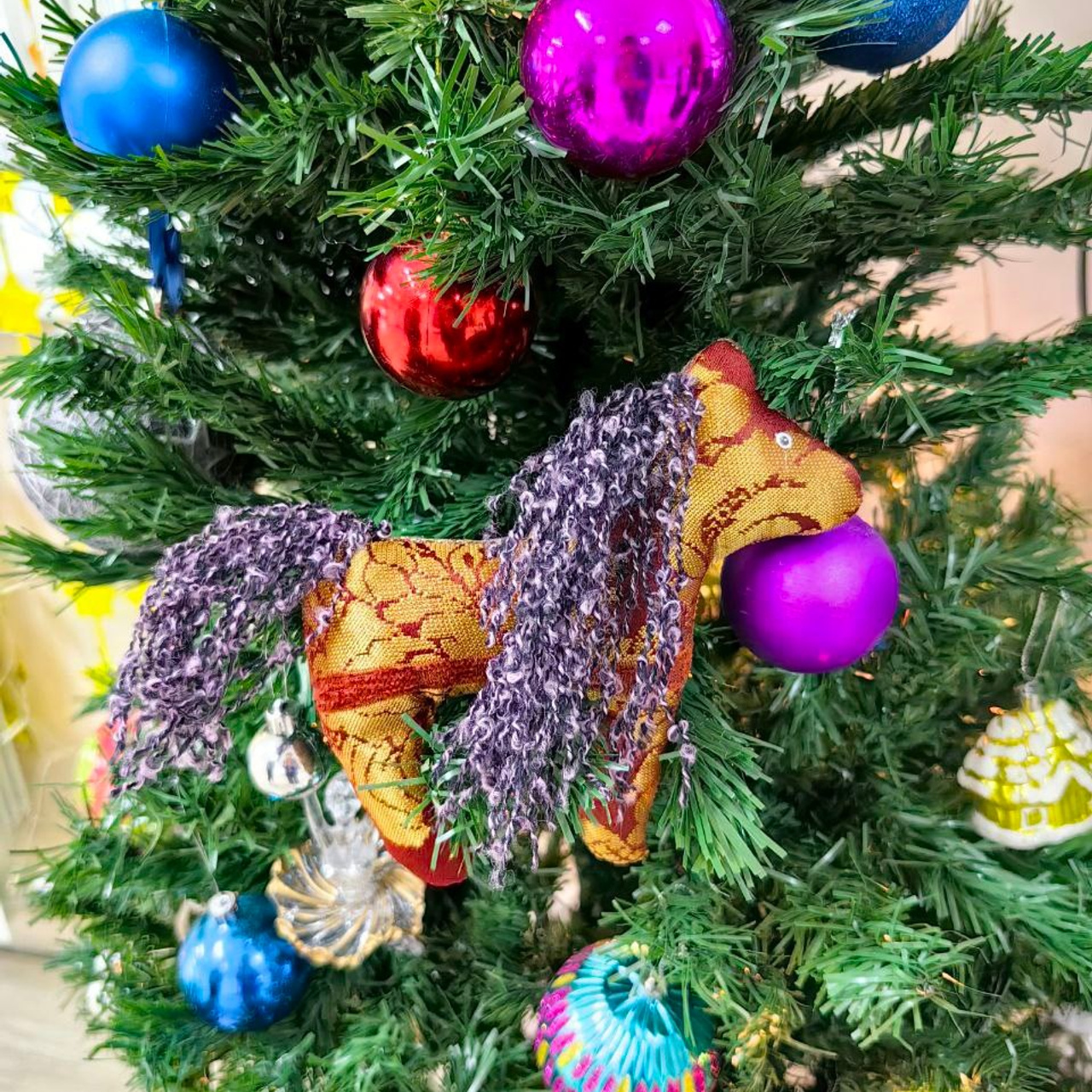 Опережая время: лошадиный десант 2026. Школа для девочек во Владивостоке — Само Совершенство