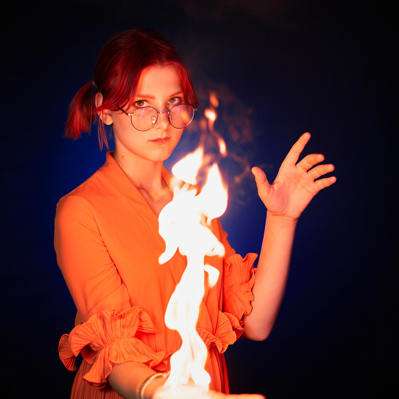 «Воспламеняющая взглядом»