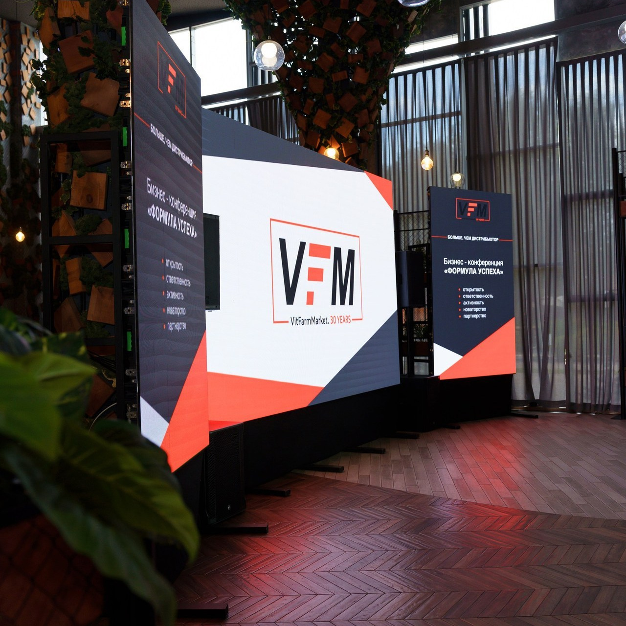 Отзывы о фотографе в Минске. Профессиональный репортажный фотограф в Минске Максим Гупинец