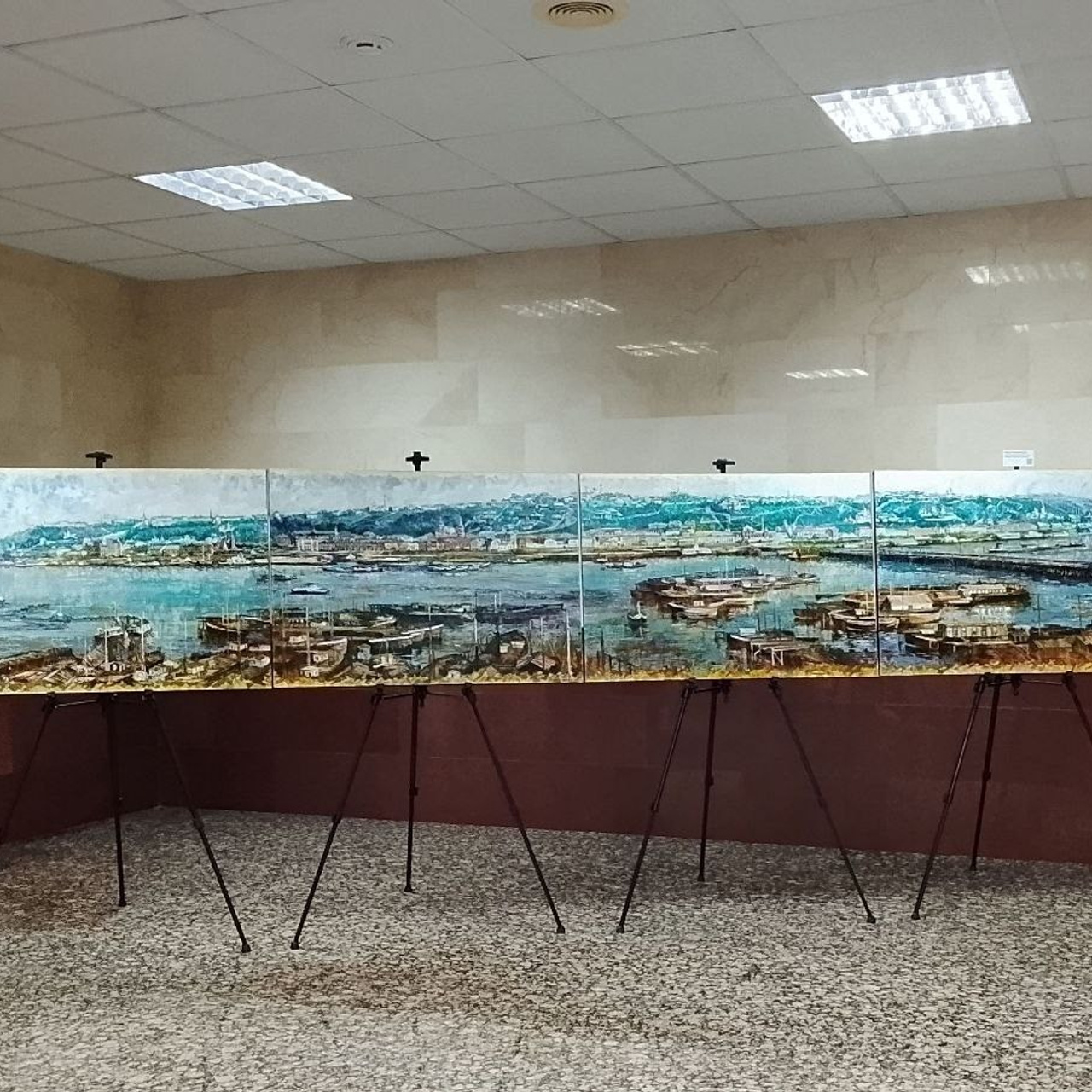 «Царственно поставленный город город». Художник Марина Новосельская