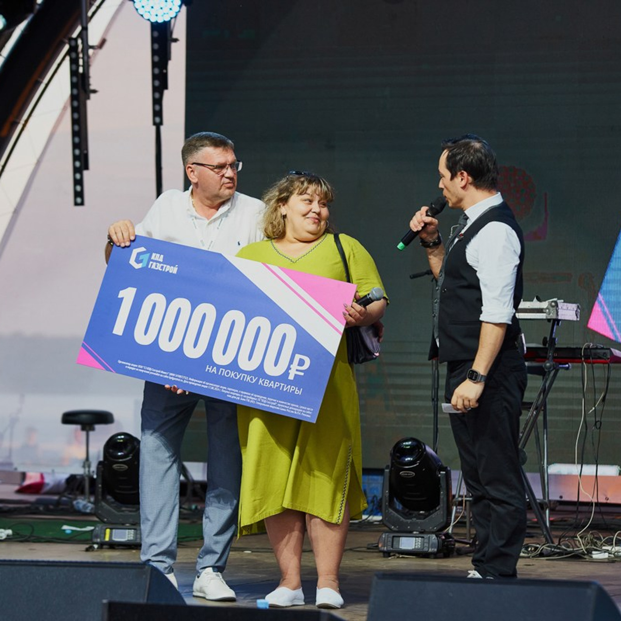 Репортаж для VIP зоны КПД Газстрой: выступление Родиона и Олега Газмановых