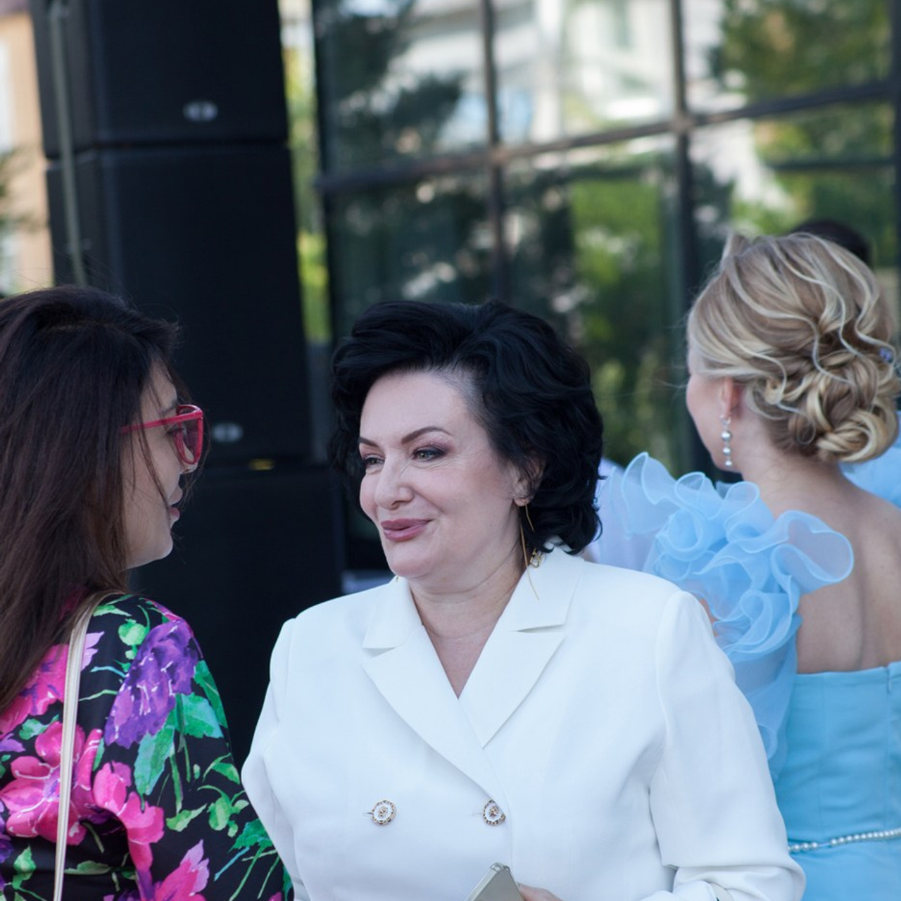 Выпускной в гимназии Лидер