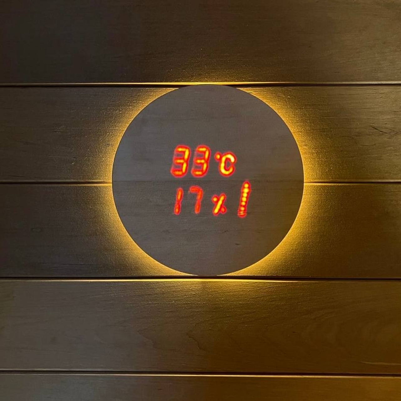 Атмосферная парная в Духанино. Атмосфера в ламелях из змеевика, ламповая печная зона. И хит сезона- термогигрометр от Cariitti