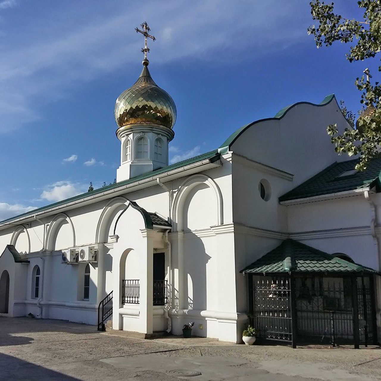 Храм Всех Святых