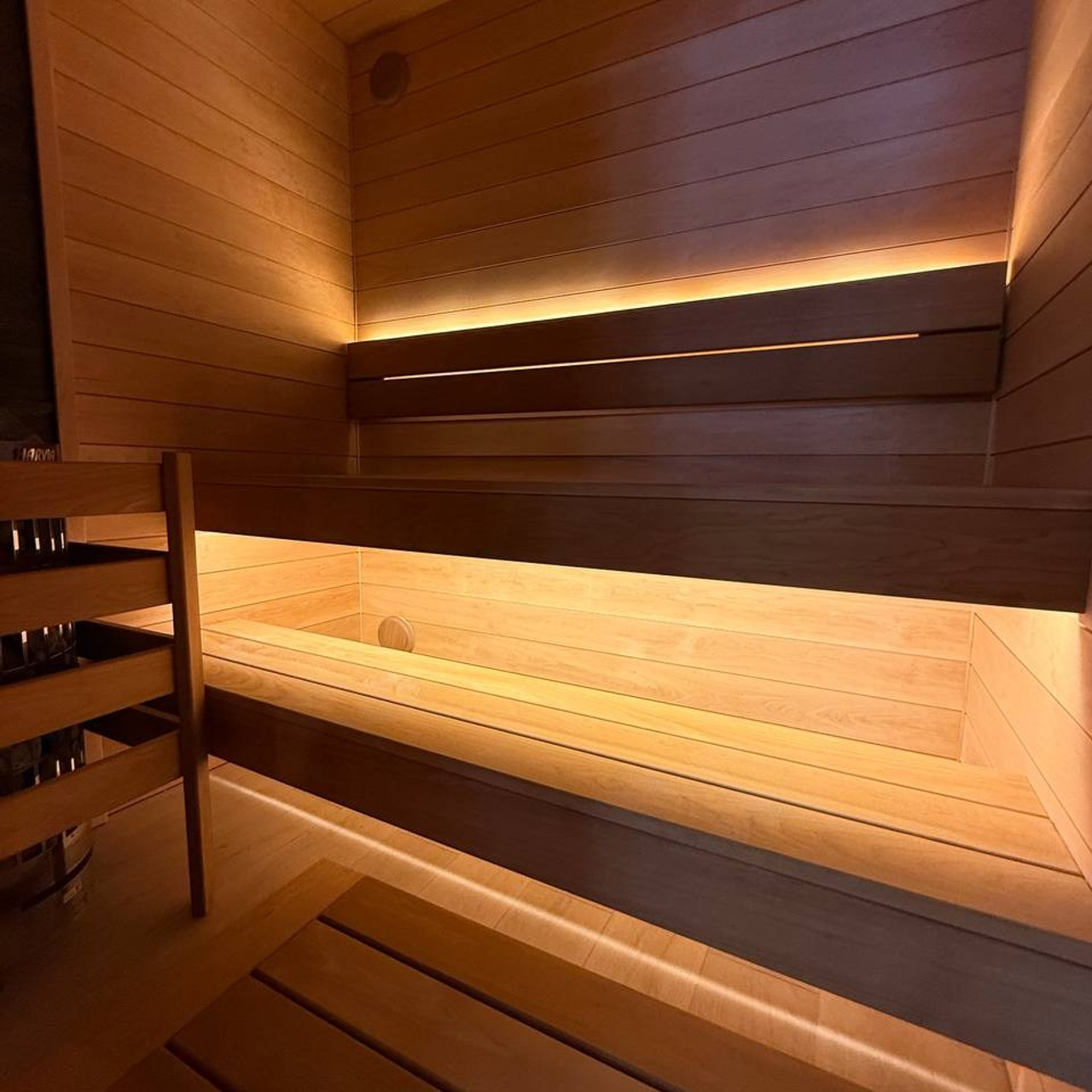 современная сауна с удаленным управлением печи