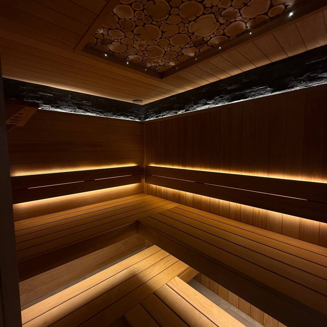 сауна из термоосины с печью Harvia Cilindro