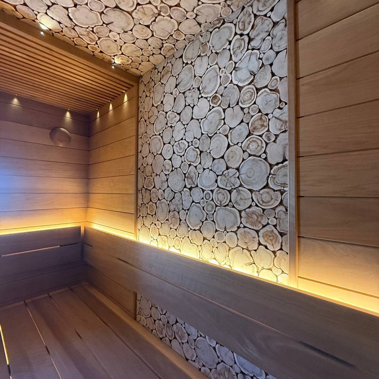 панно из можжевельника в бане