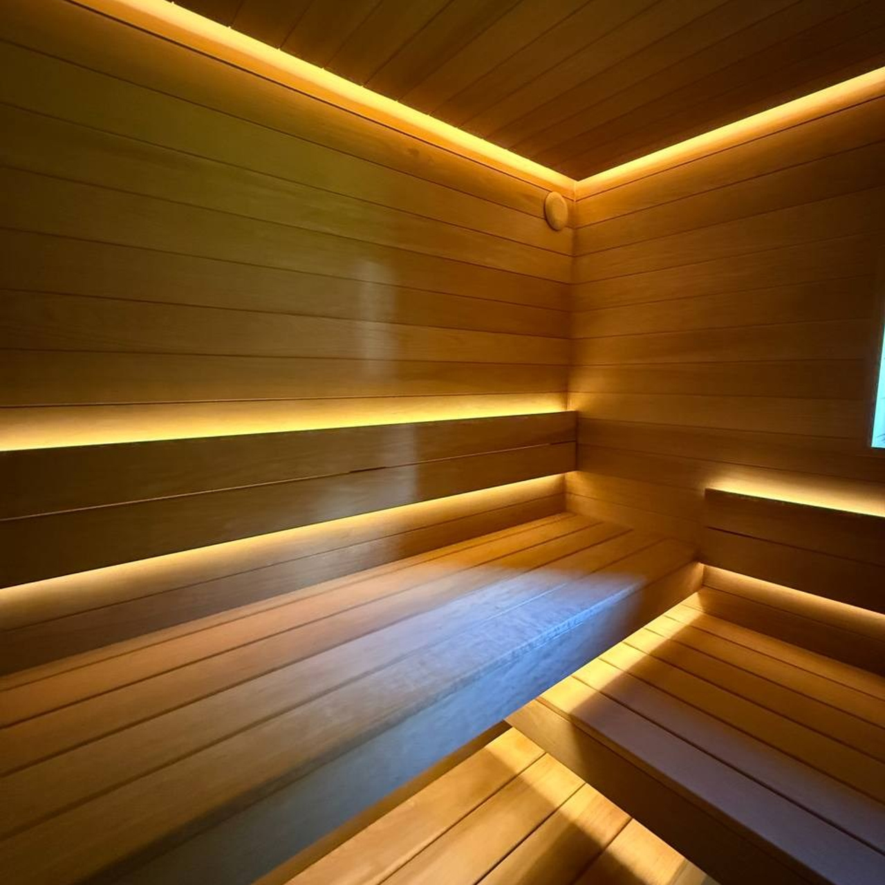 контурная подсветка потолка в сауне