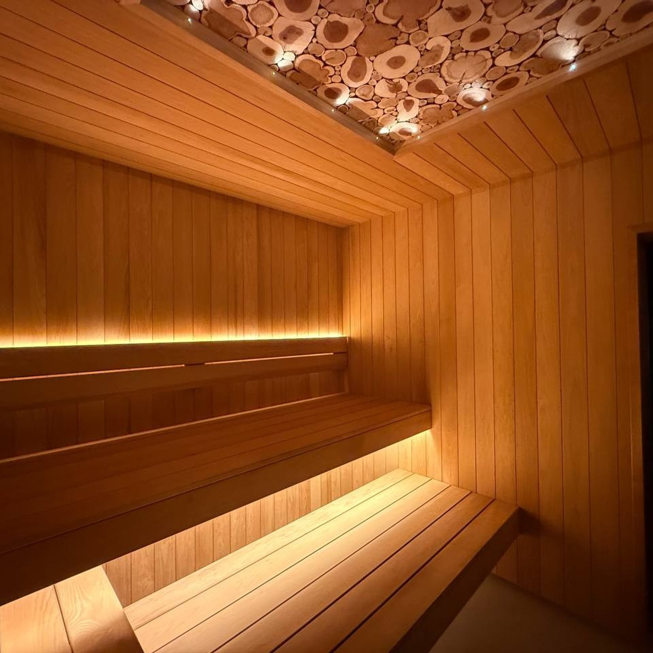 отделка сауны термоосиной