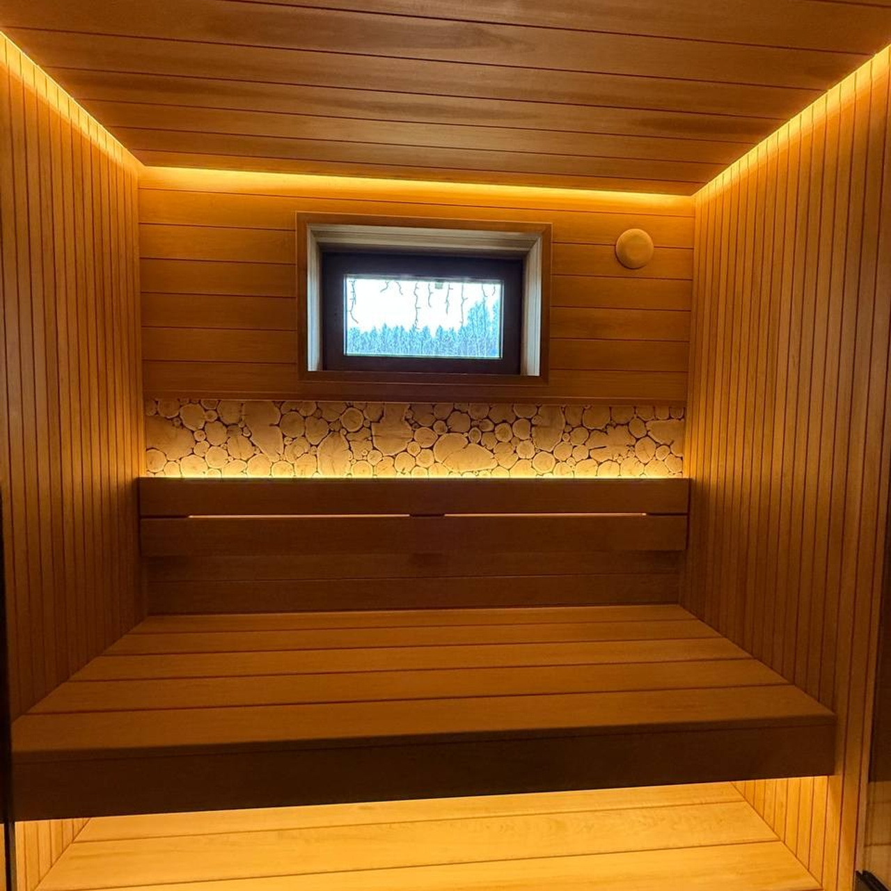 панно из можжевельника в интерьере сауны